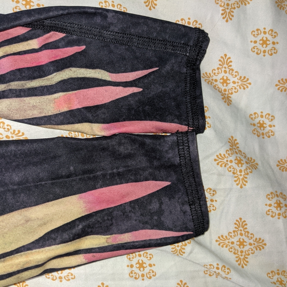 Teeki Jungle Eyes Hot pants Size XS